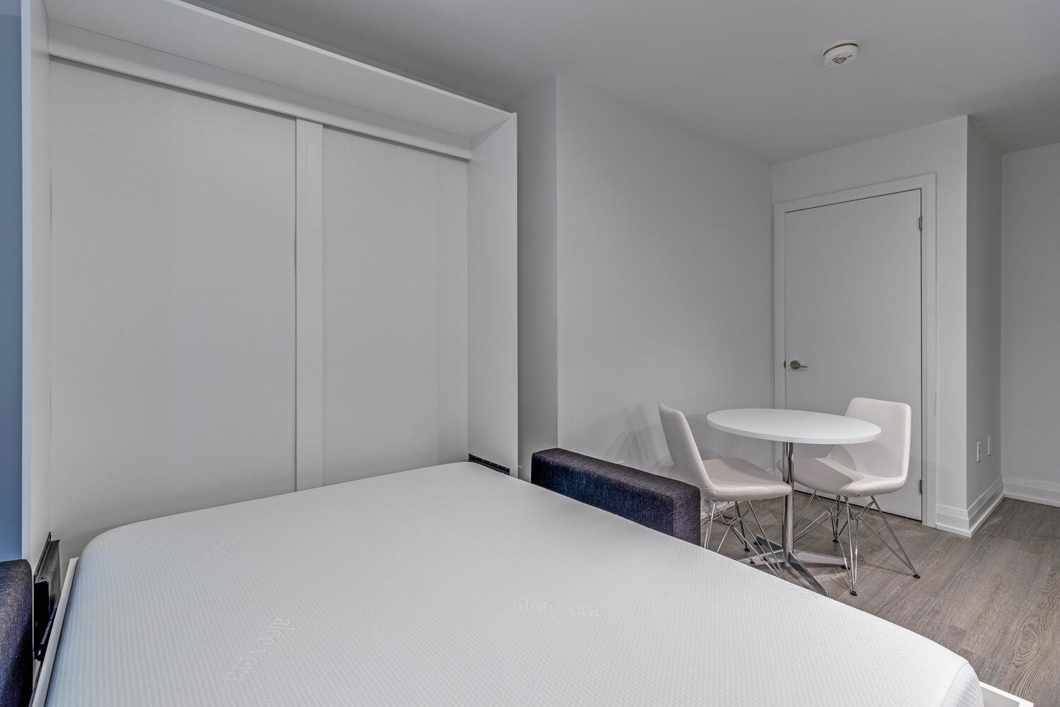 Studio Apartment for Rent - 77 Mutual St, Toronto, ON 4