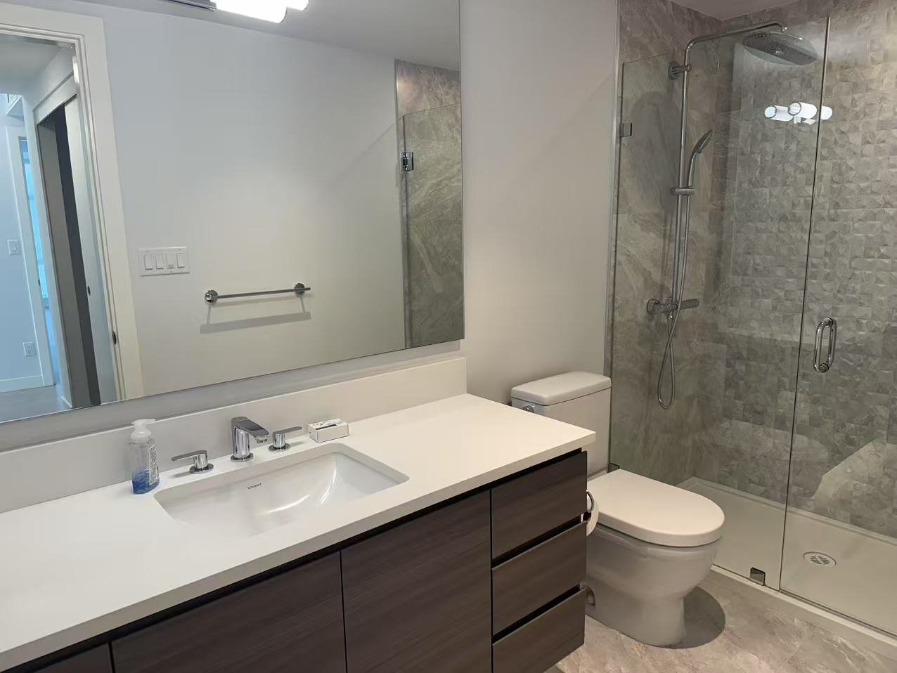 3 Bedroom Apartment for Rent - 6833 Buswell St, Richmond, BC 3