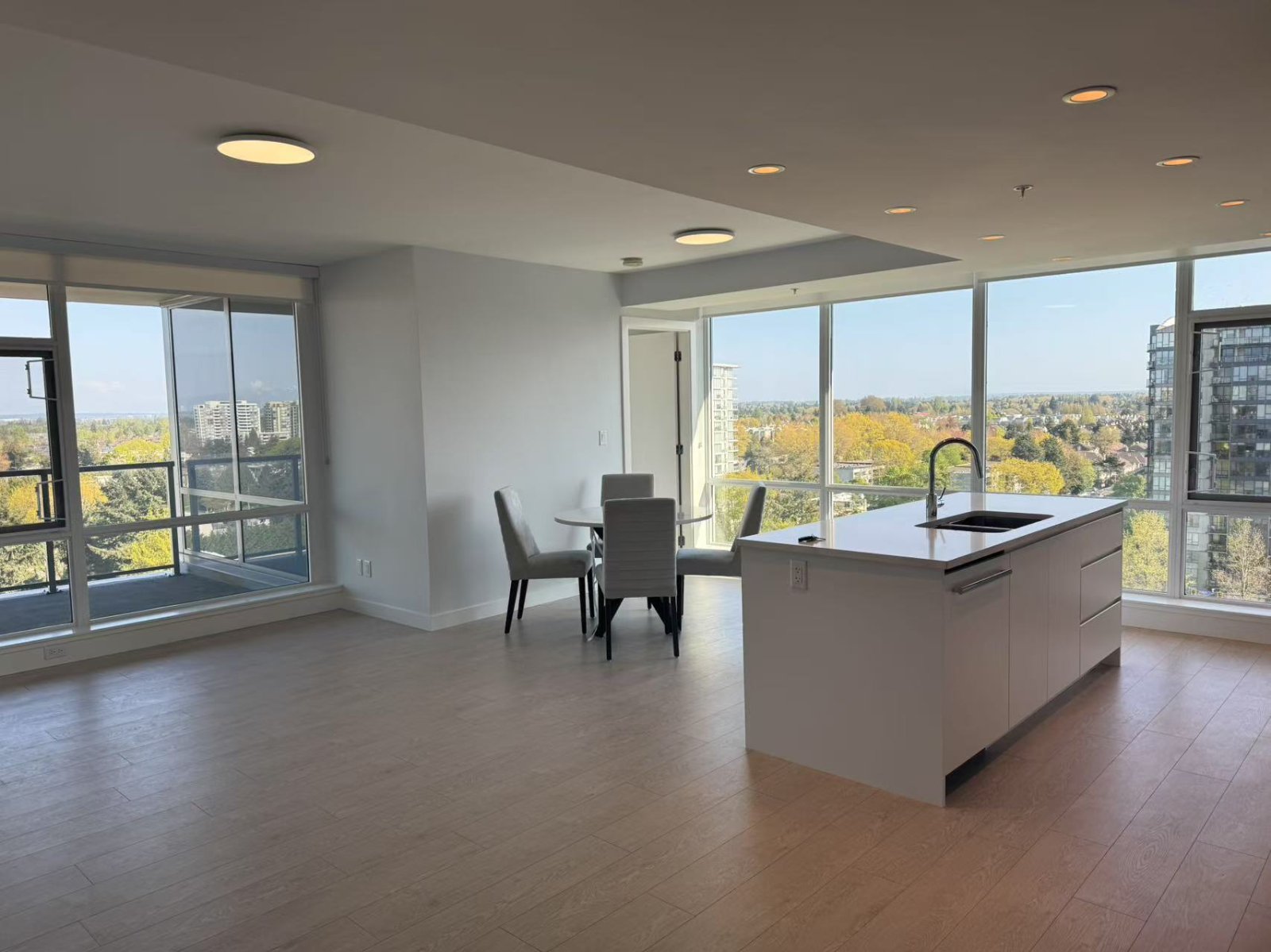 3 Bedroom Apartment for Rent - 6833 Buswell St, Richmond, BC 4
