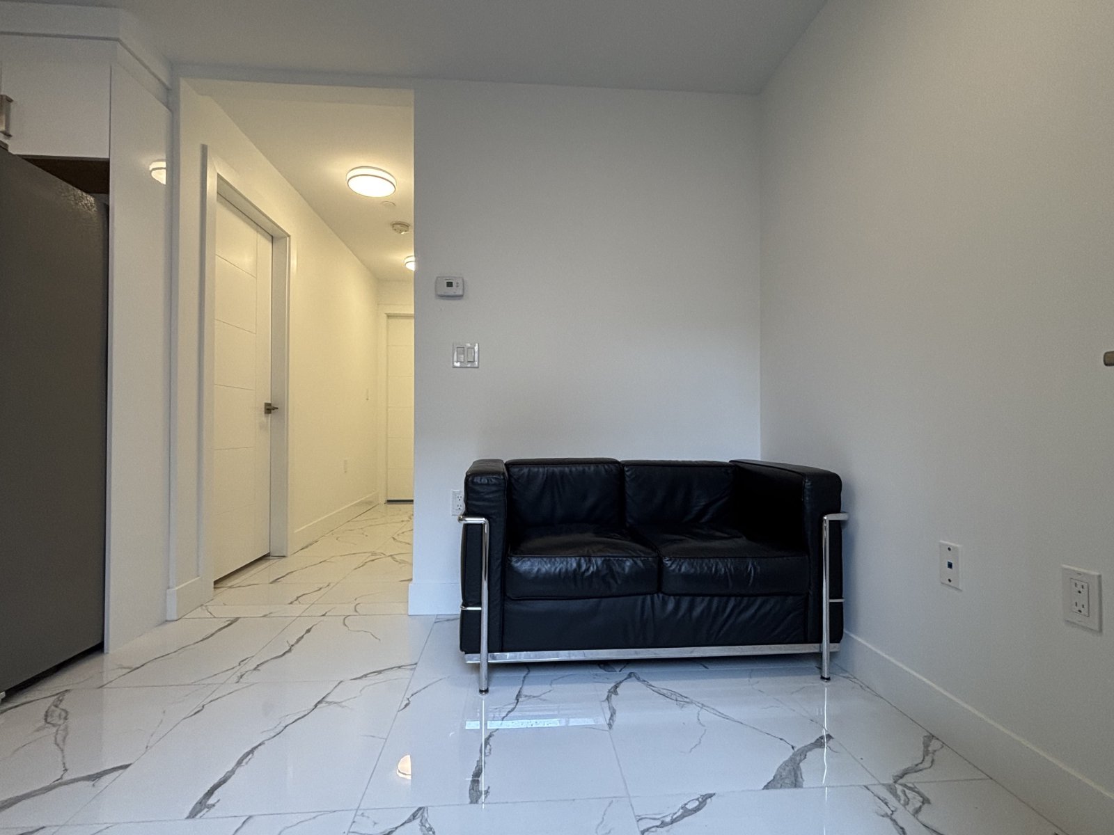 2 Bedroom Private Suite for Rent - W 60th Ave, Vancouver, BC 4