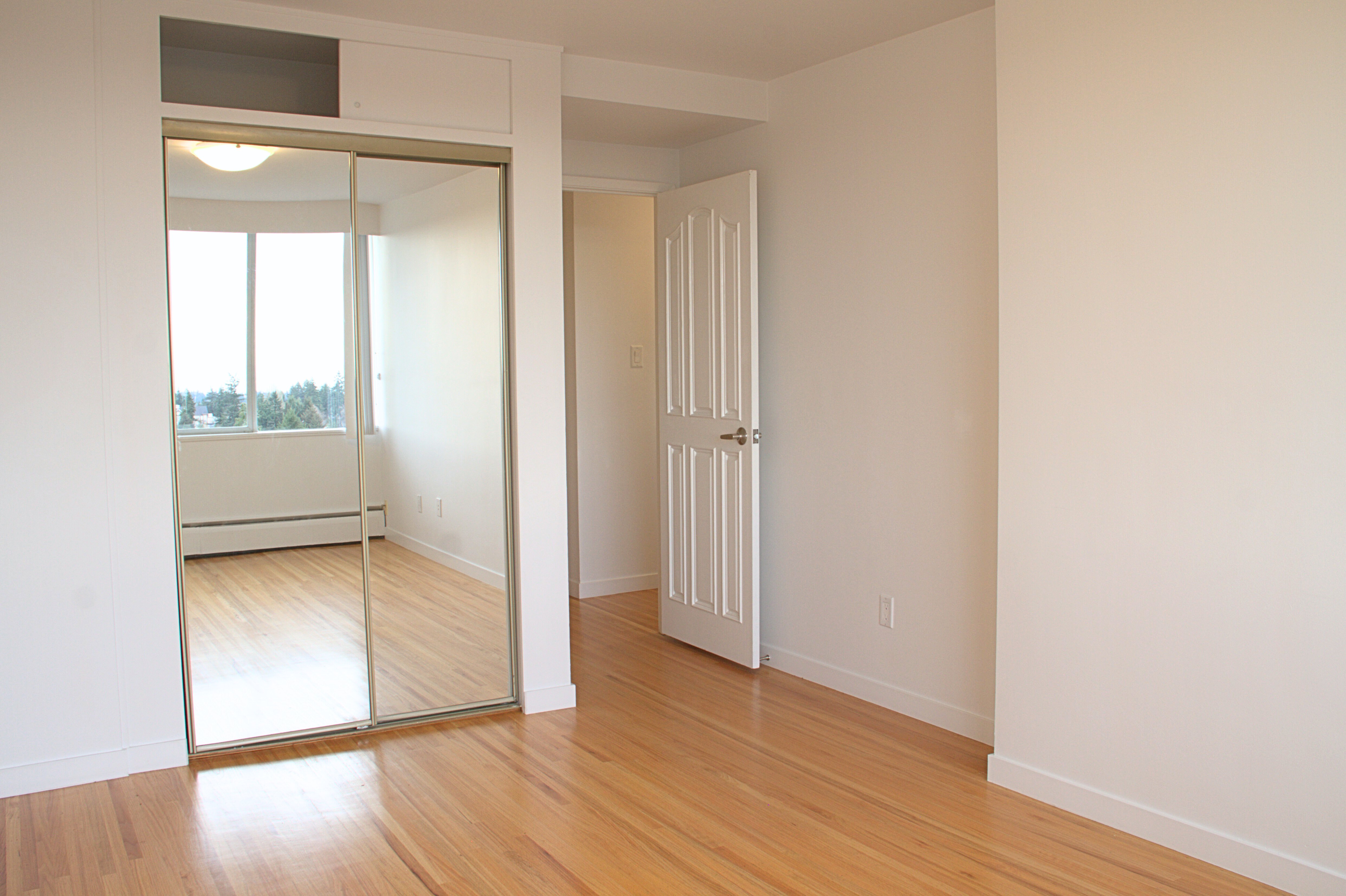 3 Bedroom Apartment for Rent - 5455 Balsam St, Vancouver, BC 5