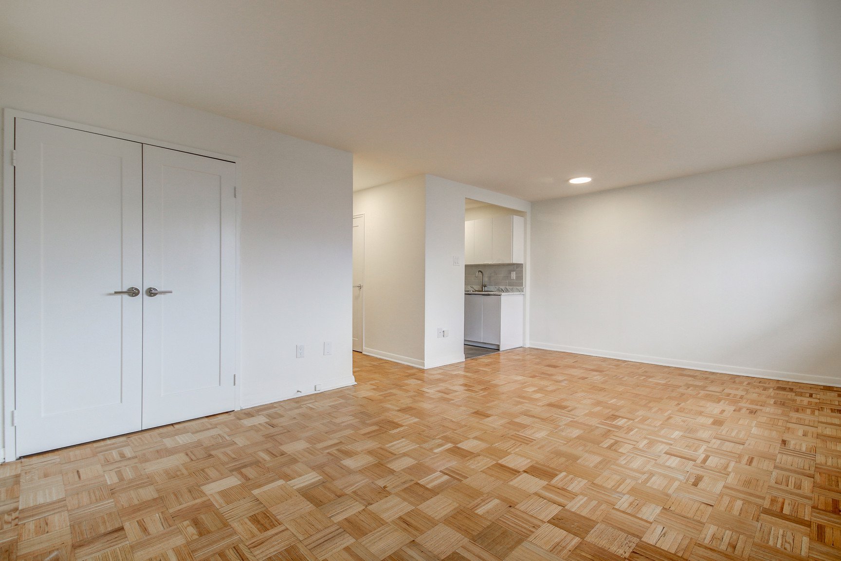 Studio Apartment for Rent - 1833 Bayview Avenue, Toronto, ON 4