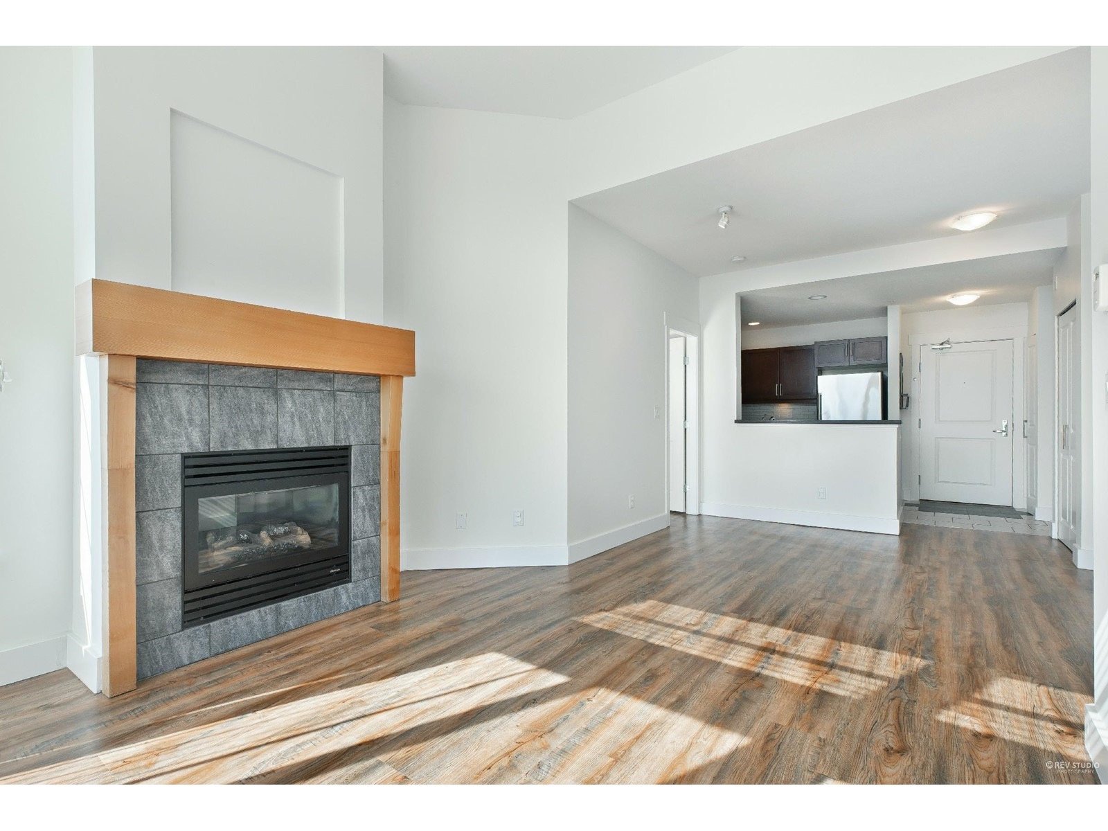 2 Bedroom Private Suite for Rent - 6328 Larkin Dr, Vancouver, BC 2