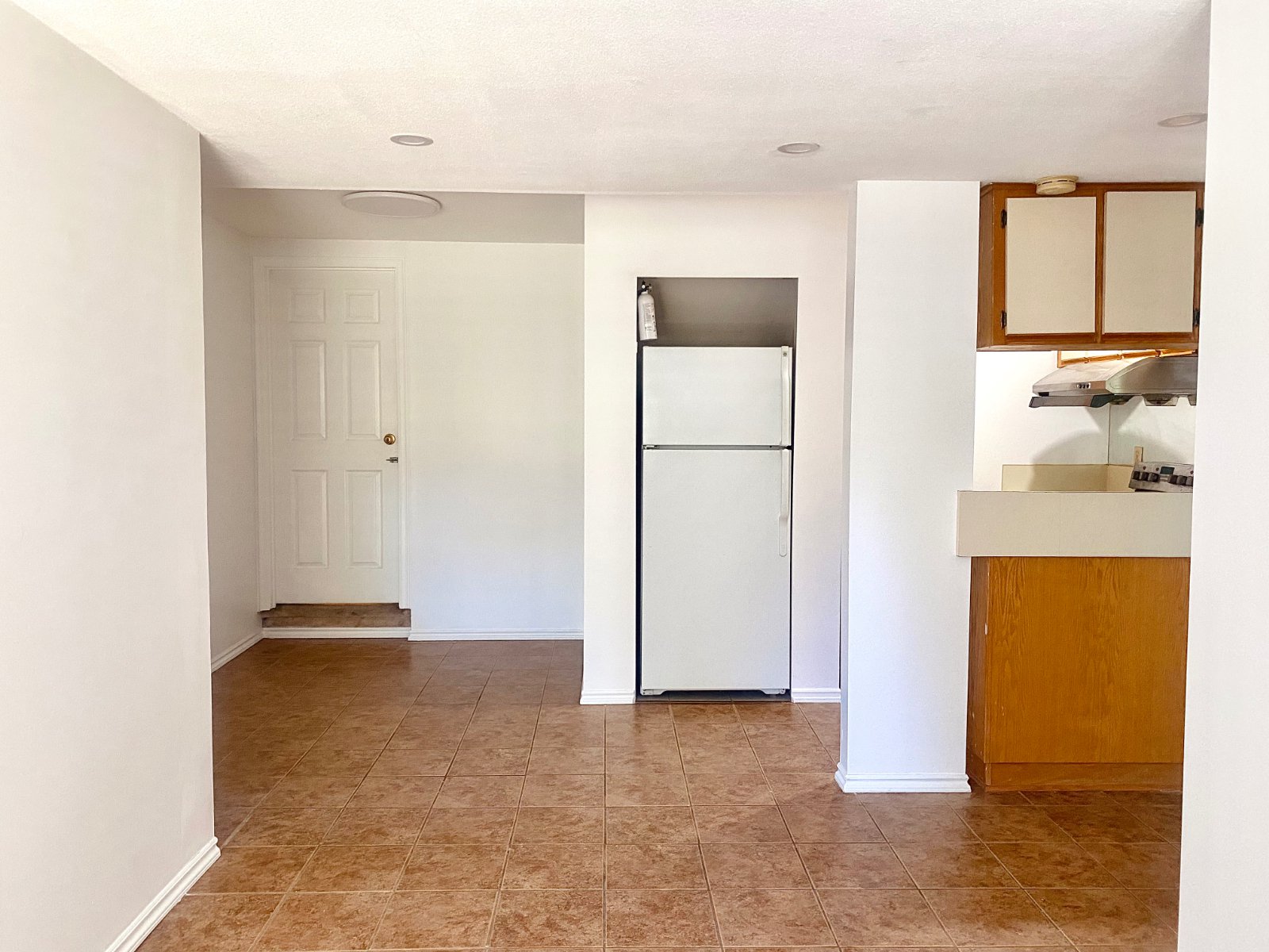 2 Bedroom House for Rent - Norquay St, Vancouver, BC 3
