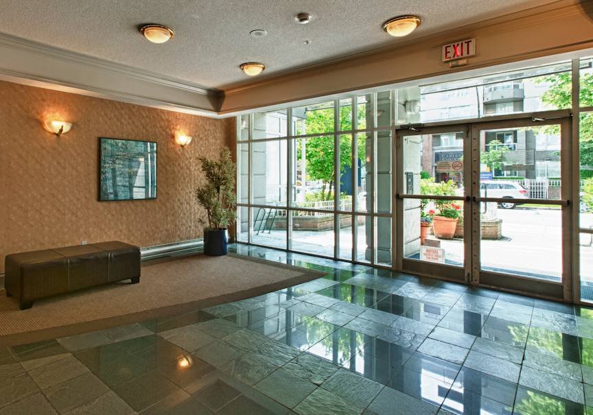 Studio Apartment for Rent - 3433 Crowley Dr, Vancouver, BC 4