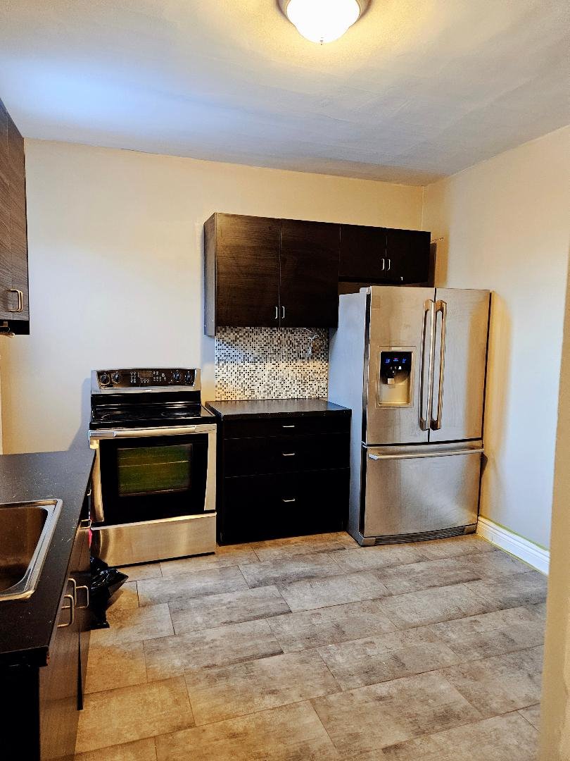 2 Bedroom Apartment for Rent - 87 Grant Ave, Hamilton, ON 4