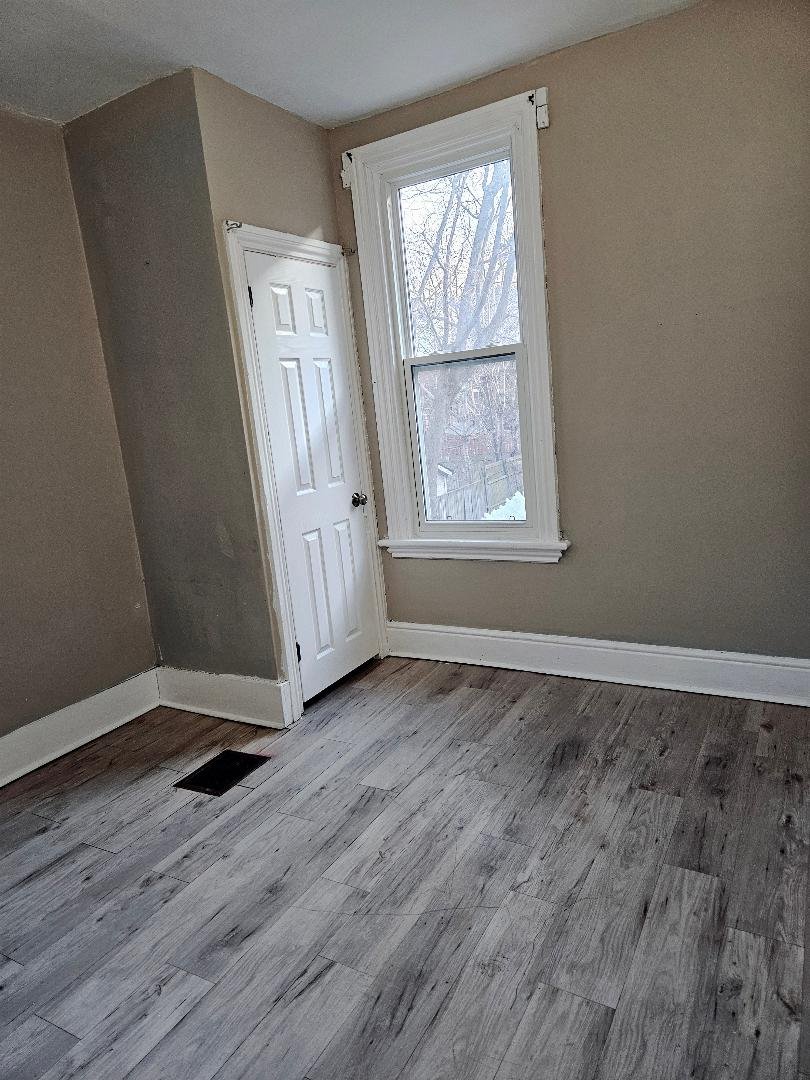 2 Bedroom Apartment for Rent - 87 Grant Ave, Hamilton, ON 5