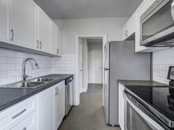 2 Bedroom Apartment for Rent - 1650 Bathurst St, Toronto, ON 2