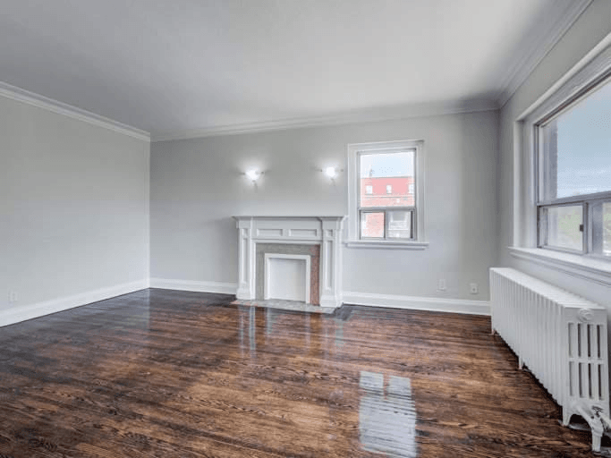 2 Bedroom Apartment for Rent - 1650 Bathurst St, Toronto, ON 3