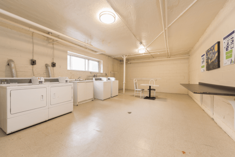 2 Bedroom Apartment for Rent - 1650 Bathurst St, Toronto, ON 4