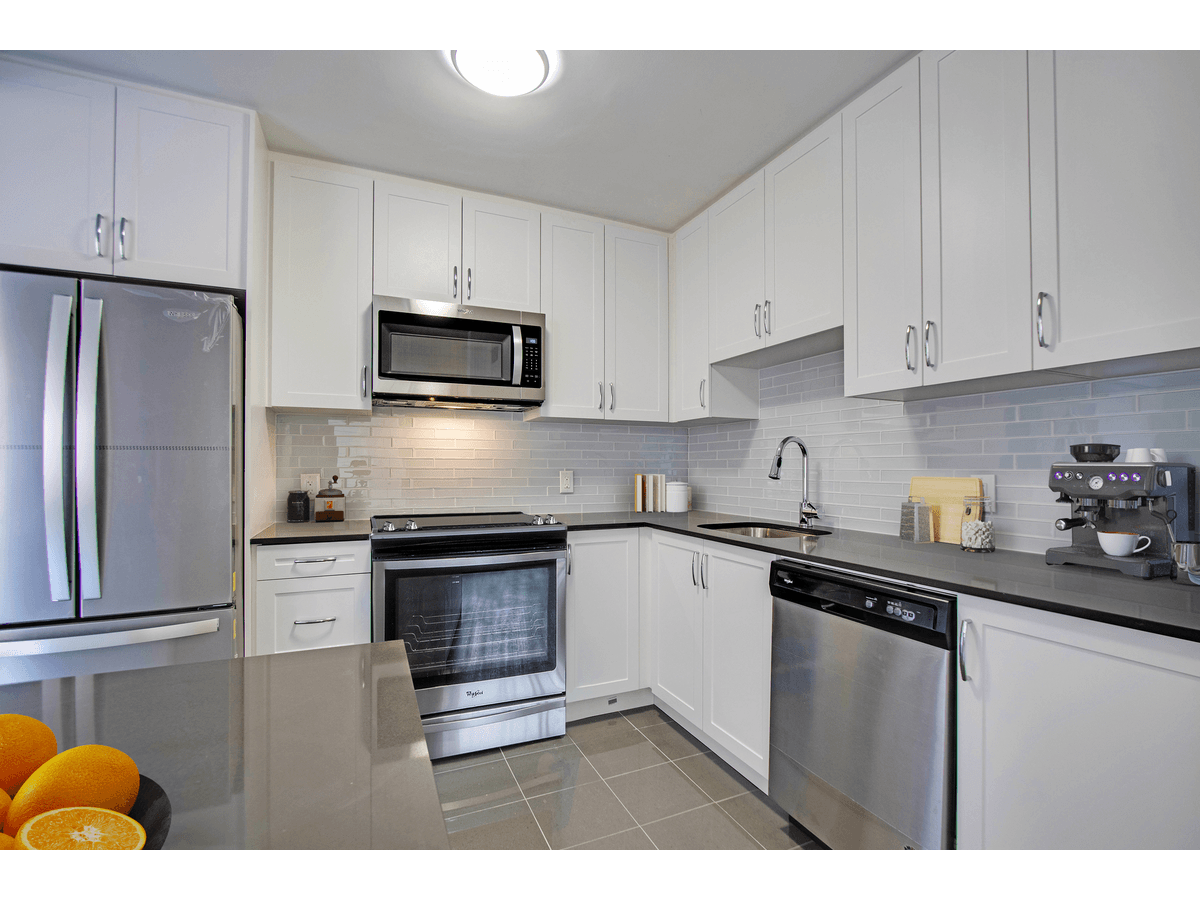 2 Bedroom Apartment for Rent - 1596-1598 Bathurst Street, Toronto, ON 2