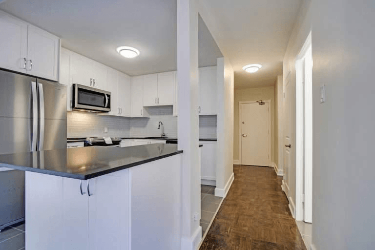 2 Bedroom Apartment for Rent - 1596-1598 Bathurst Street, Toronto, ON 3