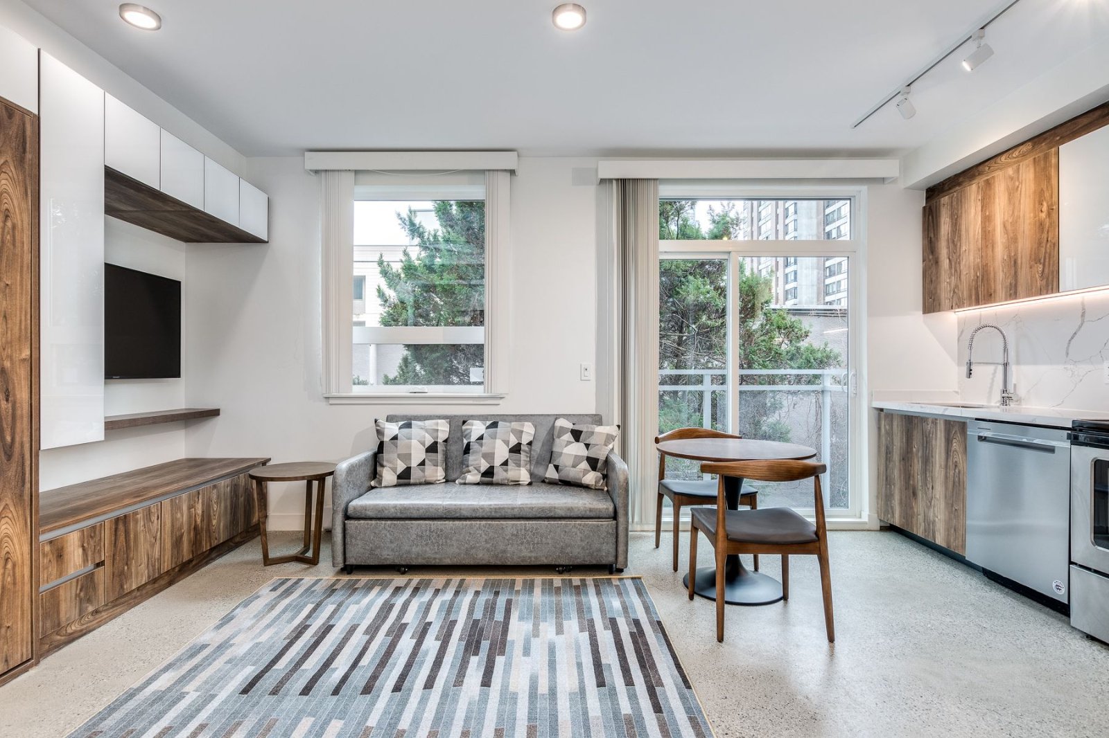 Studio Apartment for Rent - 1170 Barclay St, Vancouver, BC 3