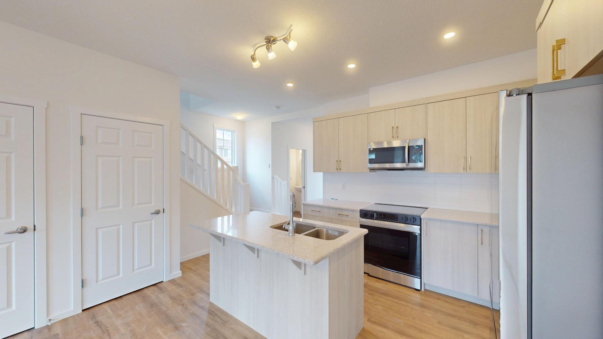 4 Bedroom Apartment for Rent - 63 Upper - 63 Carringford Road Northwest, Calgary, AB 2