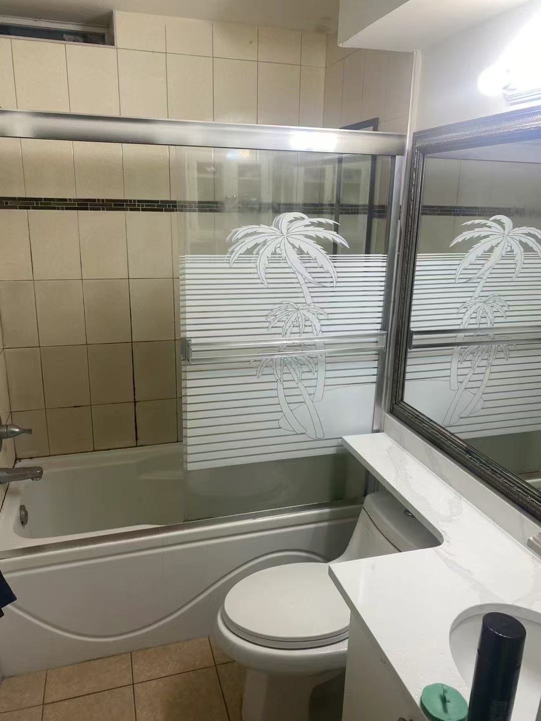 Room in House for Rent - Wellington Ave, Vancouver, BC 2