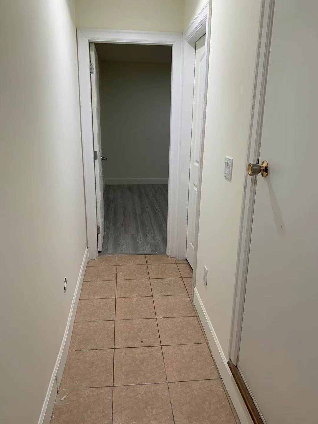 Room in House for Rent - Wellington Ave, Vancouver, BC 3
