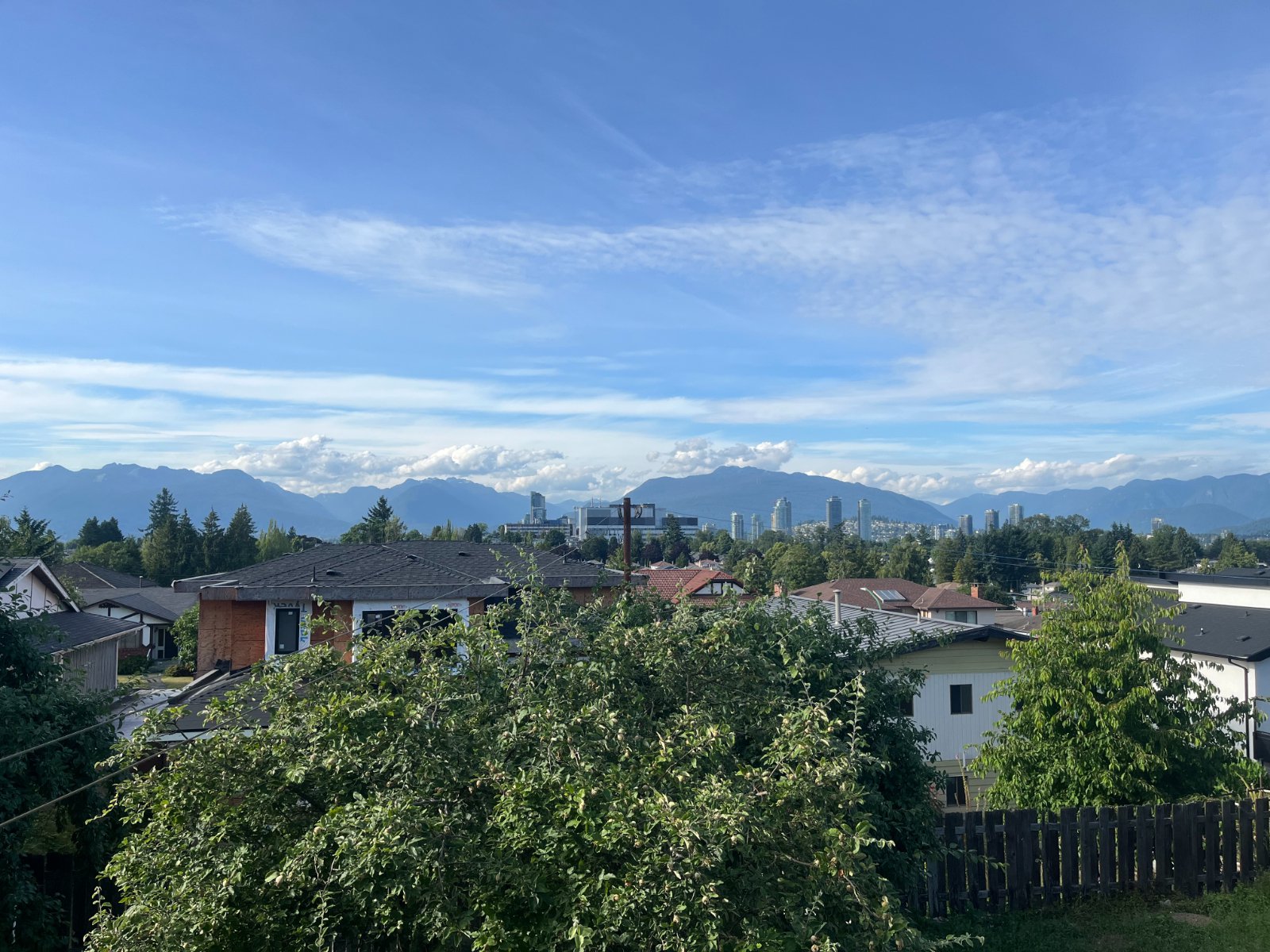 3 Bedroom House for Rent - Gilpin St, Burnaby, BC 2