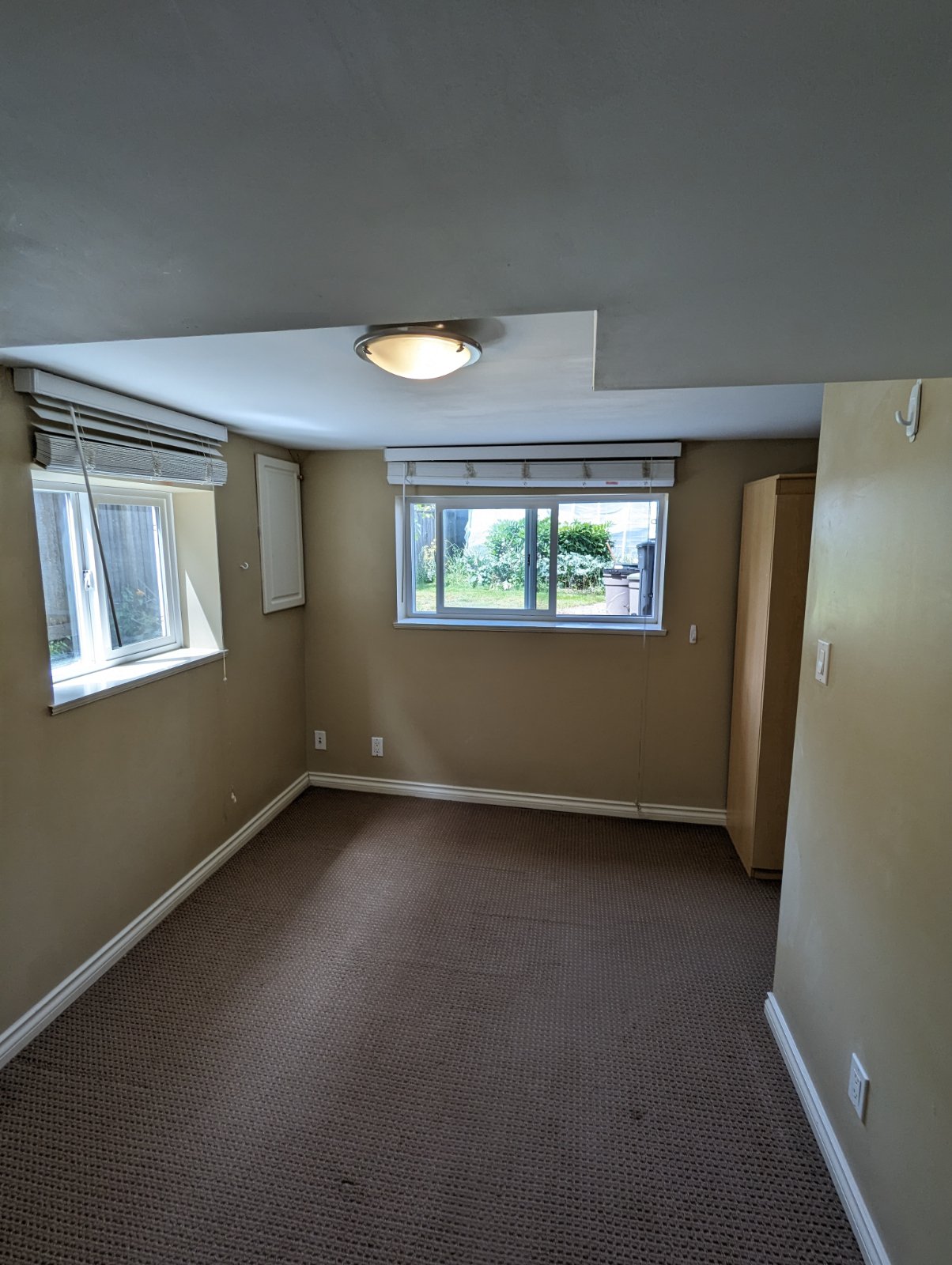 3 Bedroom Private Suite for Rent - W 12th Ave, Vancouver, BC 4
