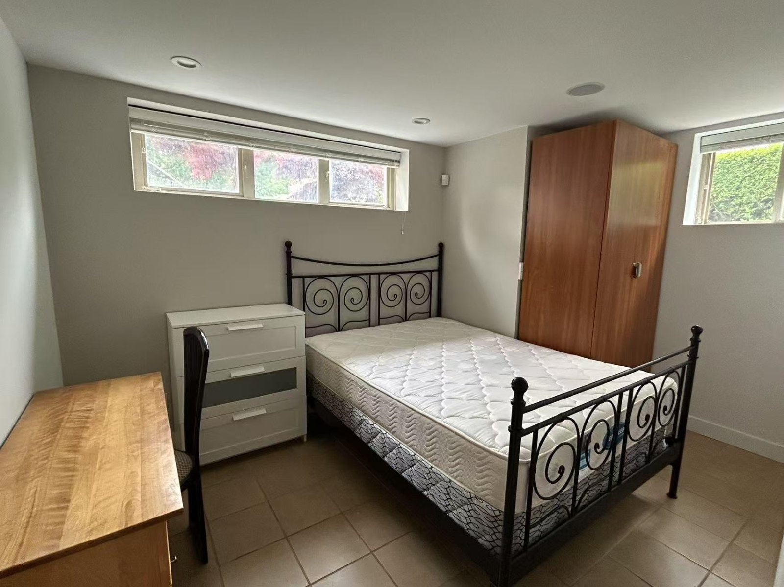 Room in House for Rent - 1319 W 47th Ave, Vancouver, BC 3