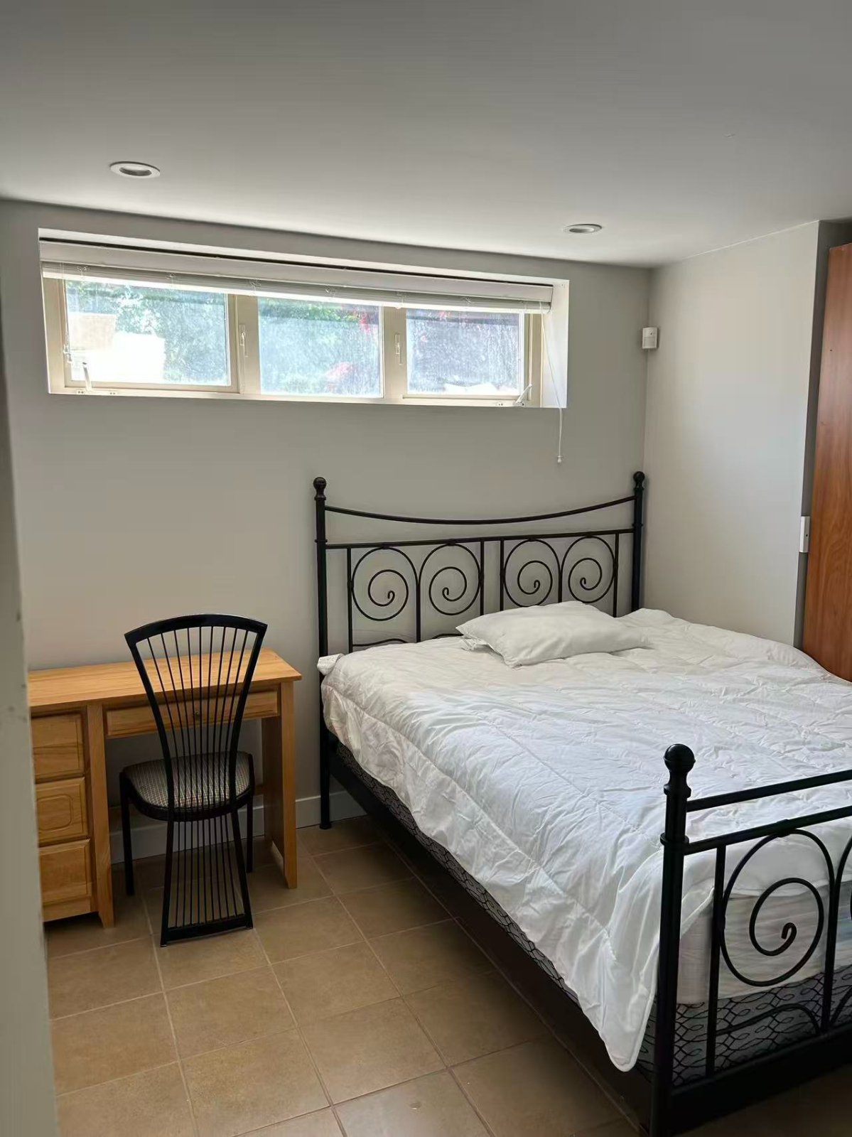 Room in House for Rent - 1319 W 47th Ave, Vancouver, BC 4