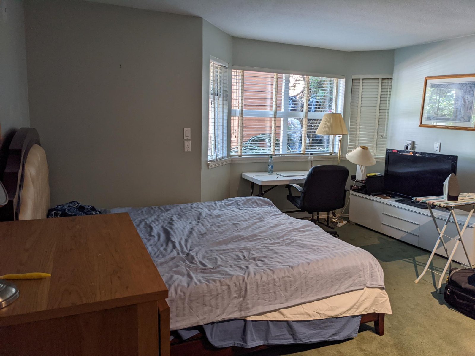 Room in Townhouse for Rent - 2000 W 14th Ave, Vancouver, BC 2