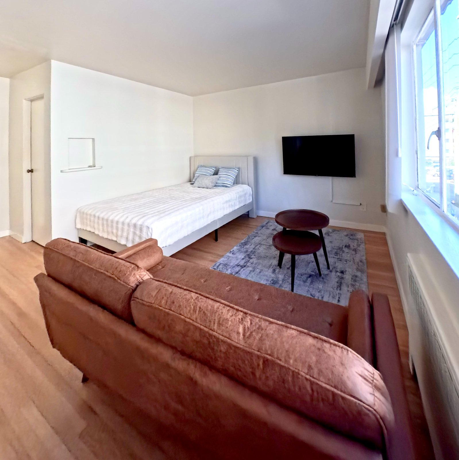 Room in Apartment for Rent - 1925 Nelson St, Vancouver, BC 2