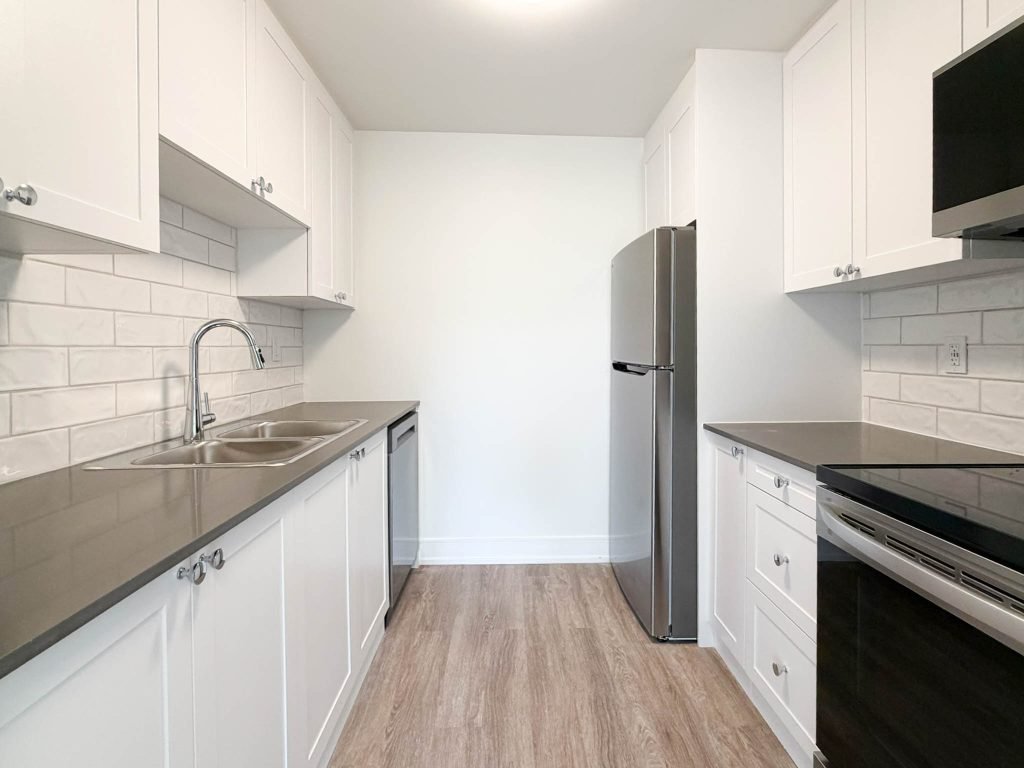 3 Bedroom Townhouse for Rent - 1550 - 1566 Trossacks Avenue, London, ON 2