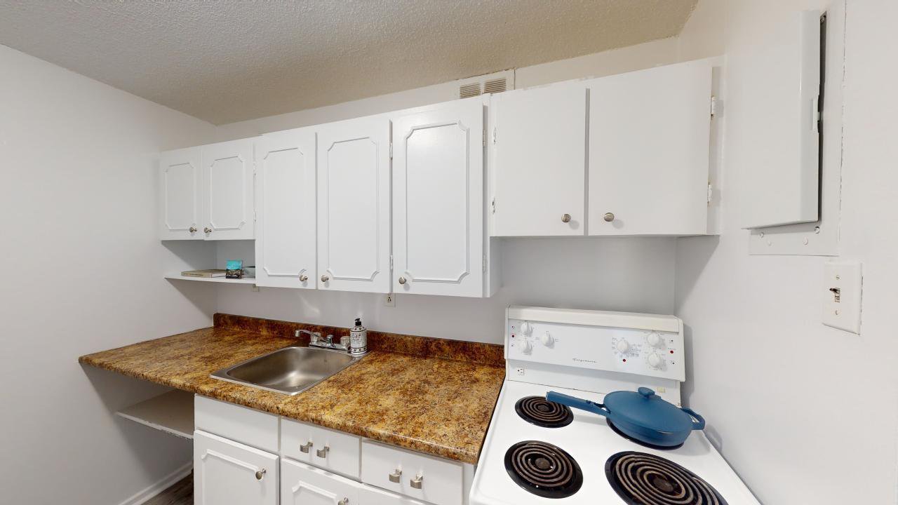 Studio Apartment for Rent - 27 Lucerne, Aylmer, QC 2