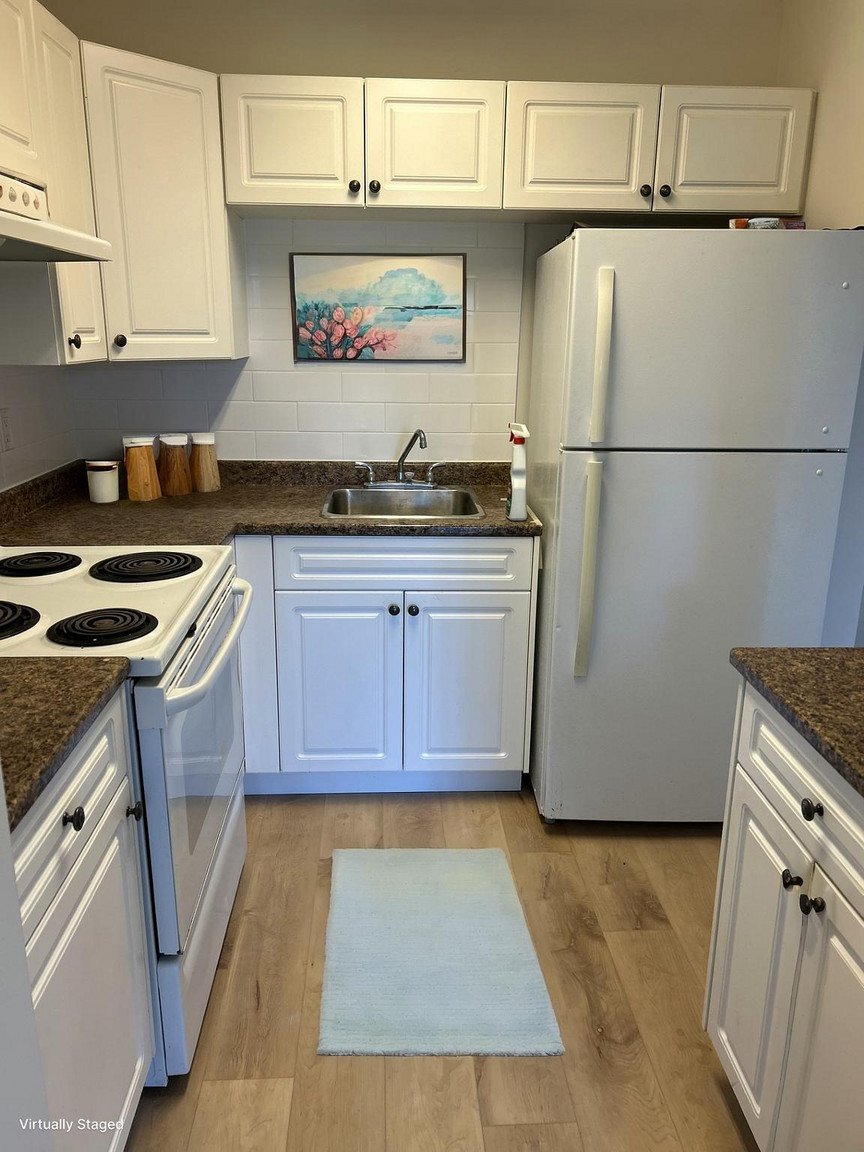 2 Bedroom Apartment for Rent - 5801 Alderlea Street, Duncan, BC 4