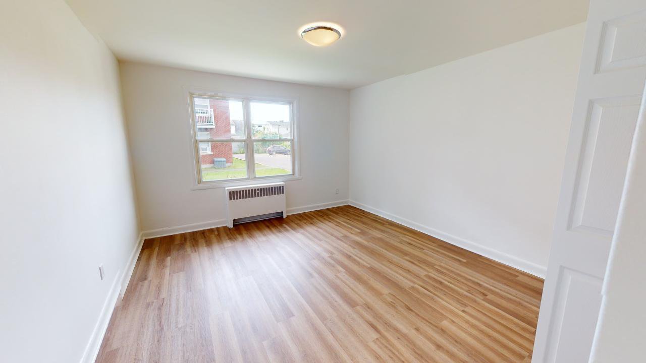 2 Bedroom Apartment for Rent - 362 McArthur, Ottawa, ON 4
