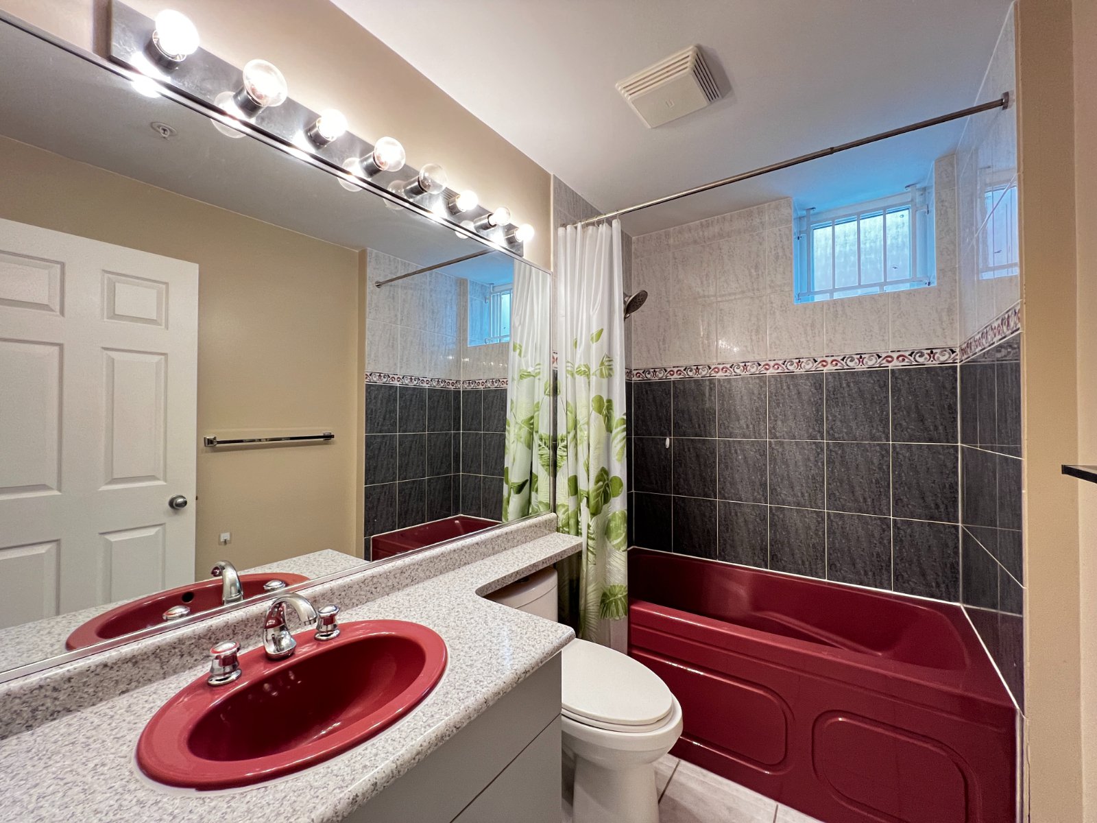 3 Bedroom Basement Suite for Rent - W 46th Ave, Vancouver, BC 4