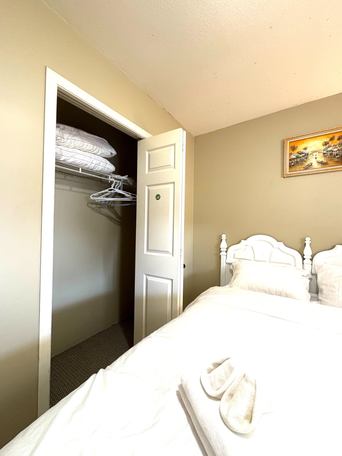 2 Bedroom Basement Suite for Rent - 16016 80 Ave, Surrey, BC 5