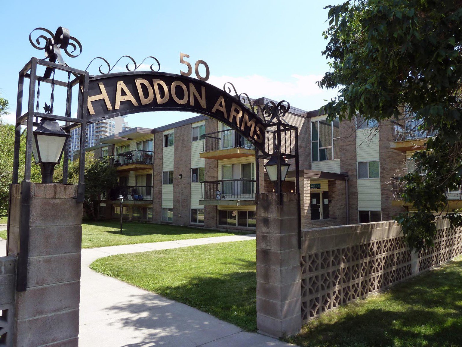 Studio Apartment for Rent - 50 Haddon Road SW, Calgary, AB 3