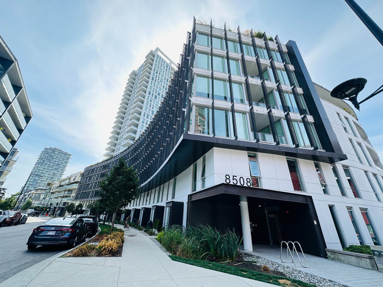 2 Bedroom Apartment for Rent - 3438 Sawmill Cres, Vancouver, BC 3