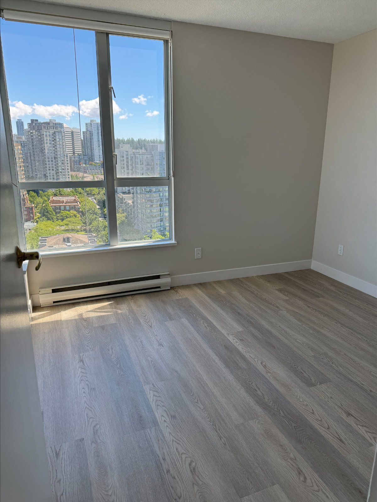 2 Bedroom Apartment for Rent - 3433 Crowley Dr, Vancouver, BC 3