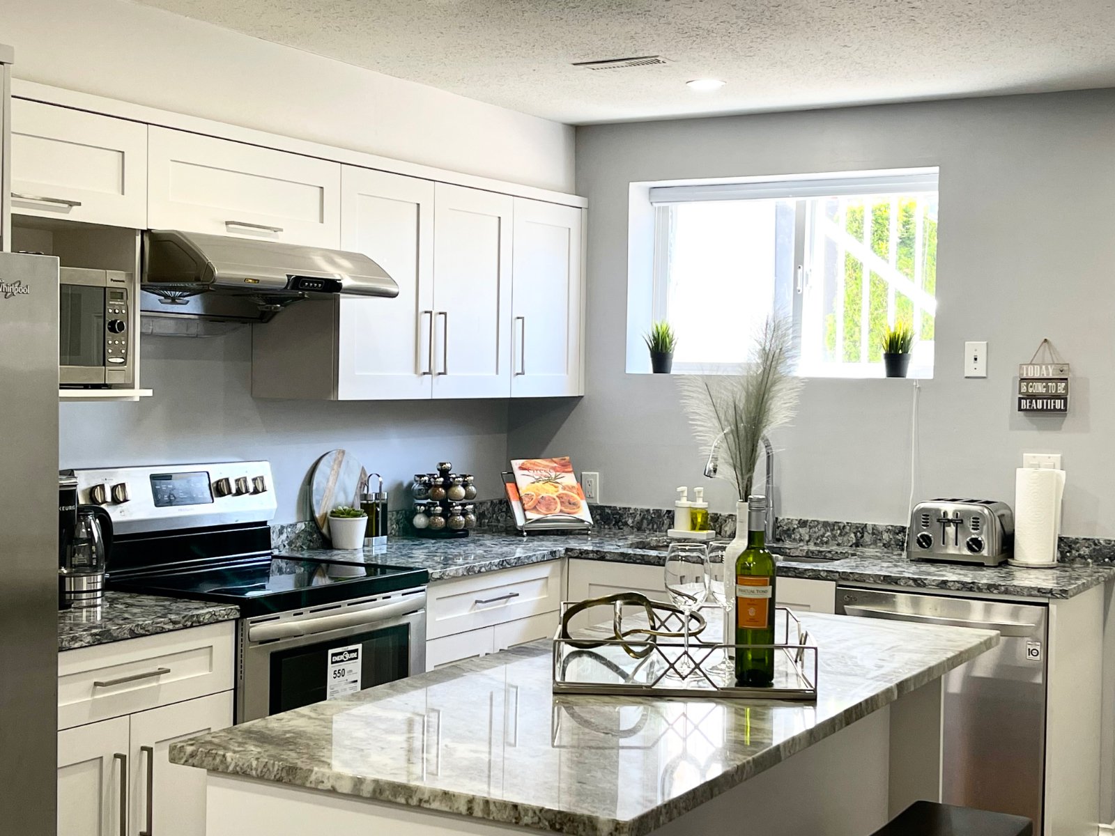 3 Bedroom Private Suite for Rent - Palisade Cres, Port Coquitlam, BC 2