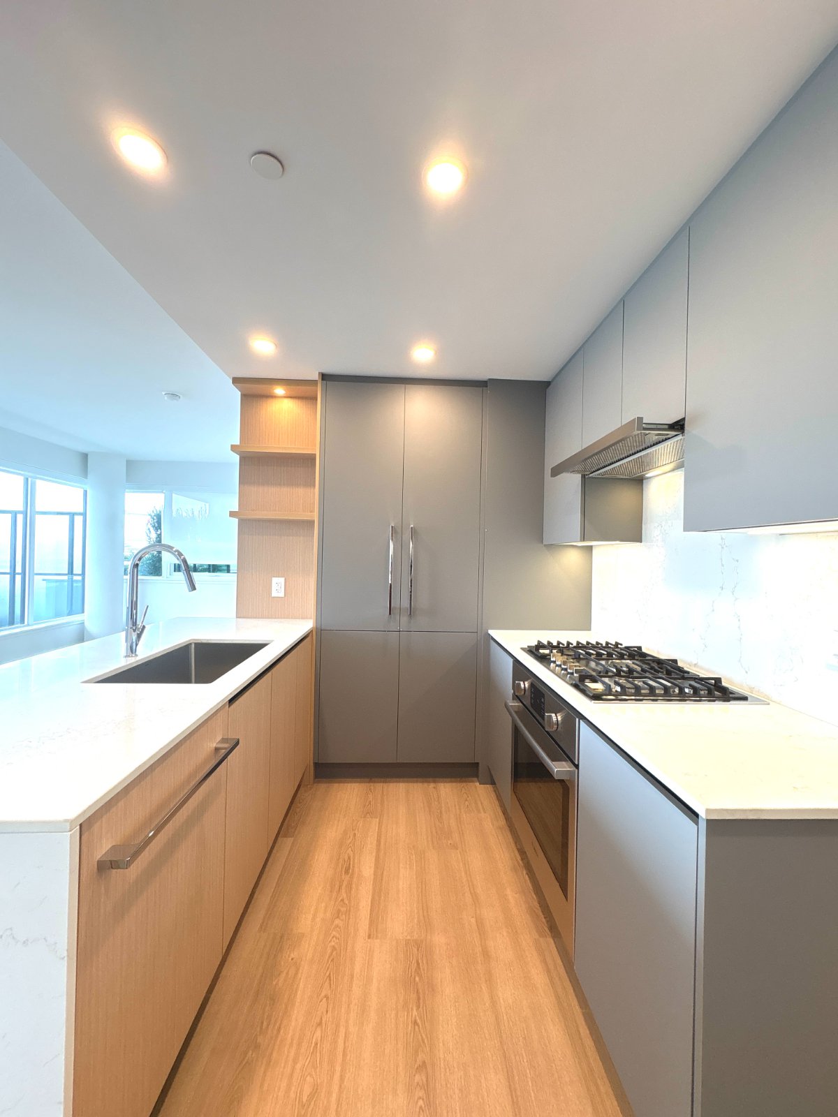 2 Bedroom Apartment for Rent - 7977 Lansdowne Rd, Richmond, BC 5