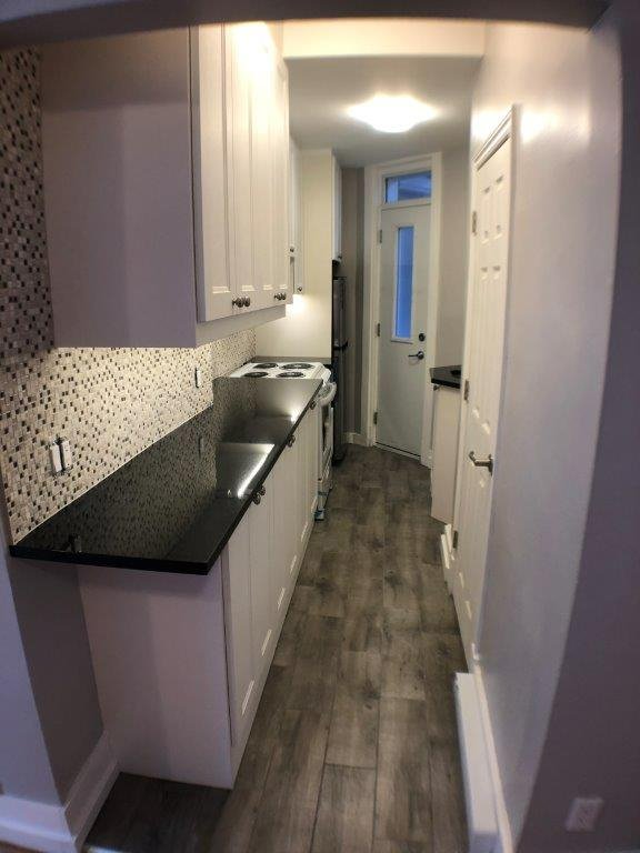 2 Bedroom Apartment for Rent - 6000 Avenue du Parc, Montréal, QC 3
