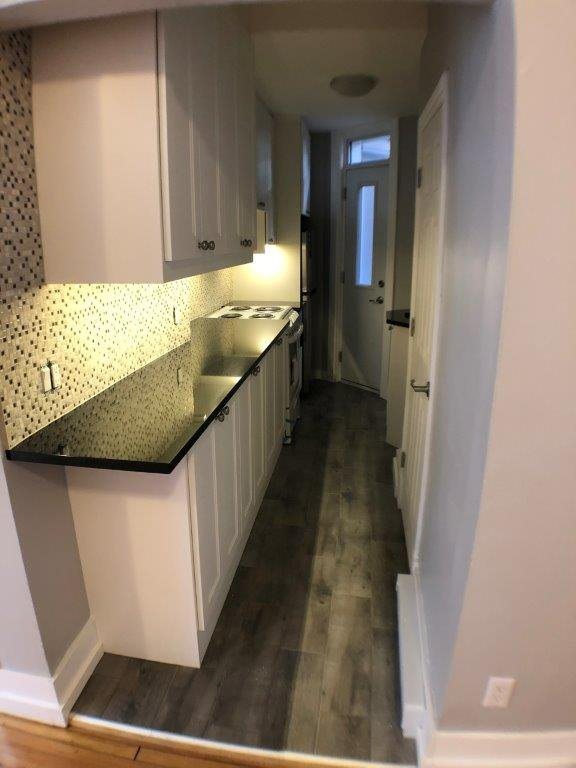 2 Bedroom Apartment for Rent - 6000 Avenue du Parc, Montréal, QC 4