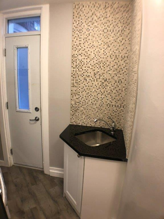 2 Bedroom Apartment for Rent - 6000 Avenue du Parc, Montréal, QC 5