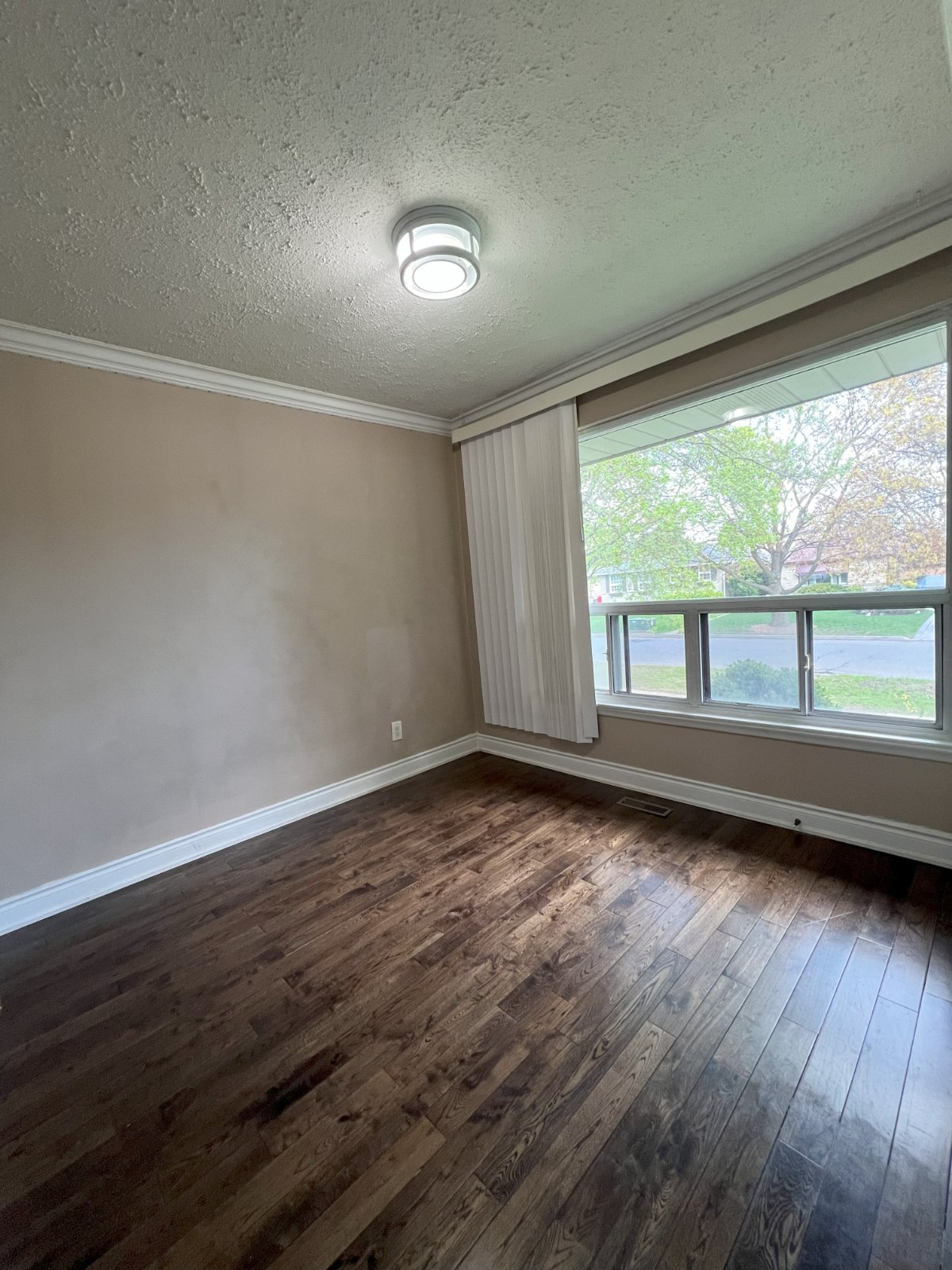 3 Bedroom House for Rent - 10 Burgby Ave, Brampton, ON 5