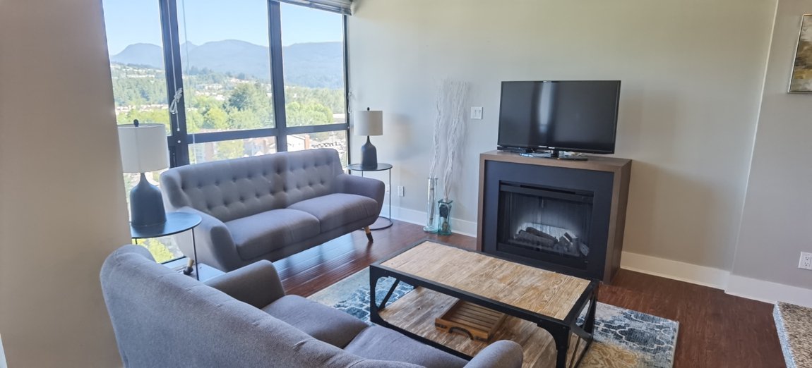2 Bedroom Apartment for Rent - 2959 Glen Dr, Coquitlam, BC 2