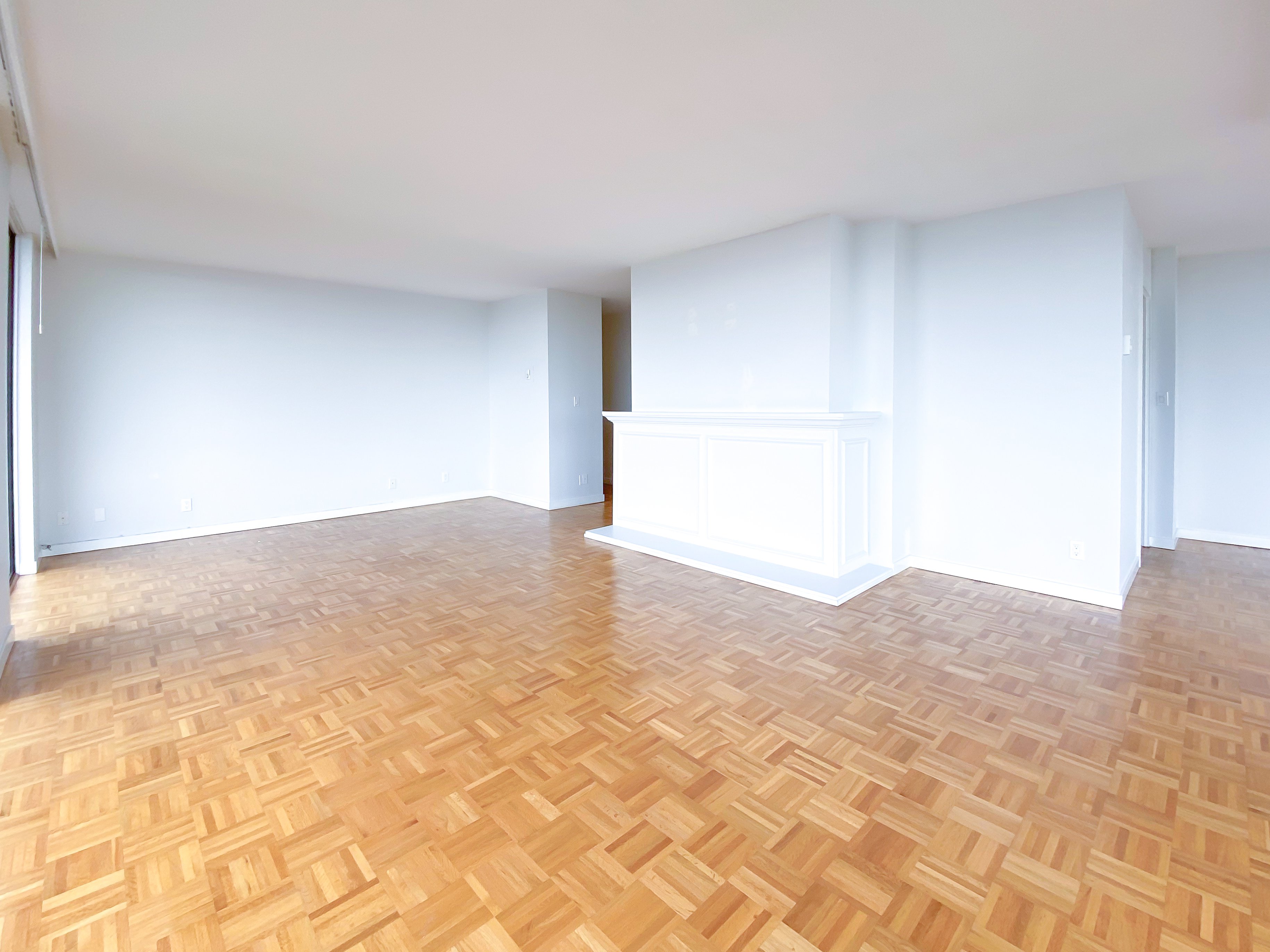 3 Bedroom Apartment for Rent - 935 Marine Dr, West Vancouver, BC 3