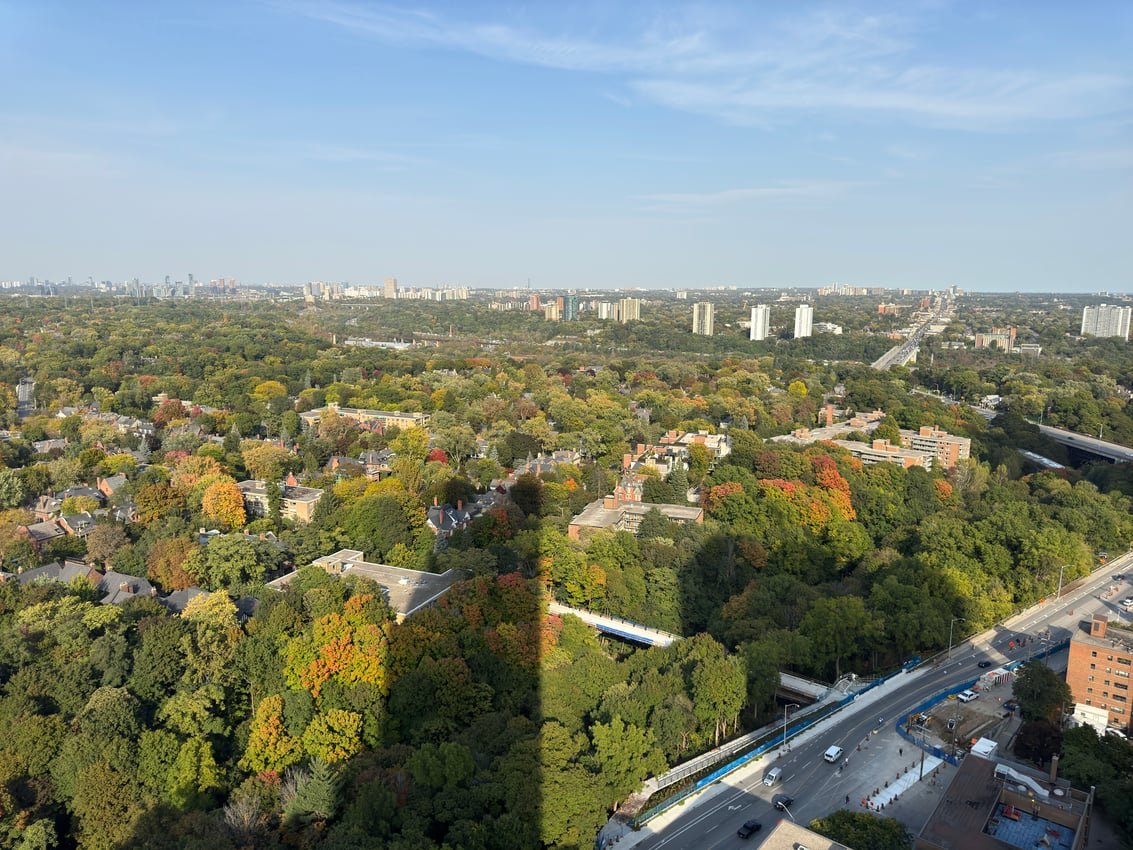 Room in Apartment for Rent - 395 Bloor St E, Toronto, ON 4
