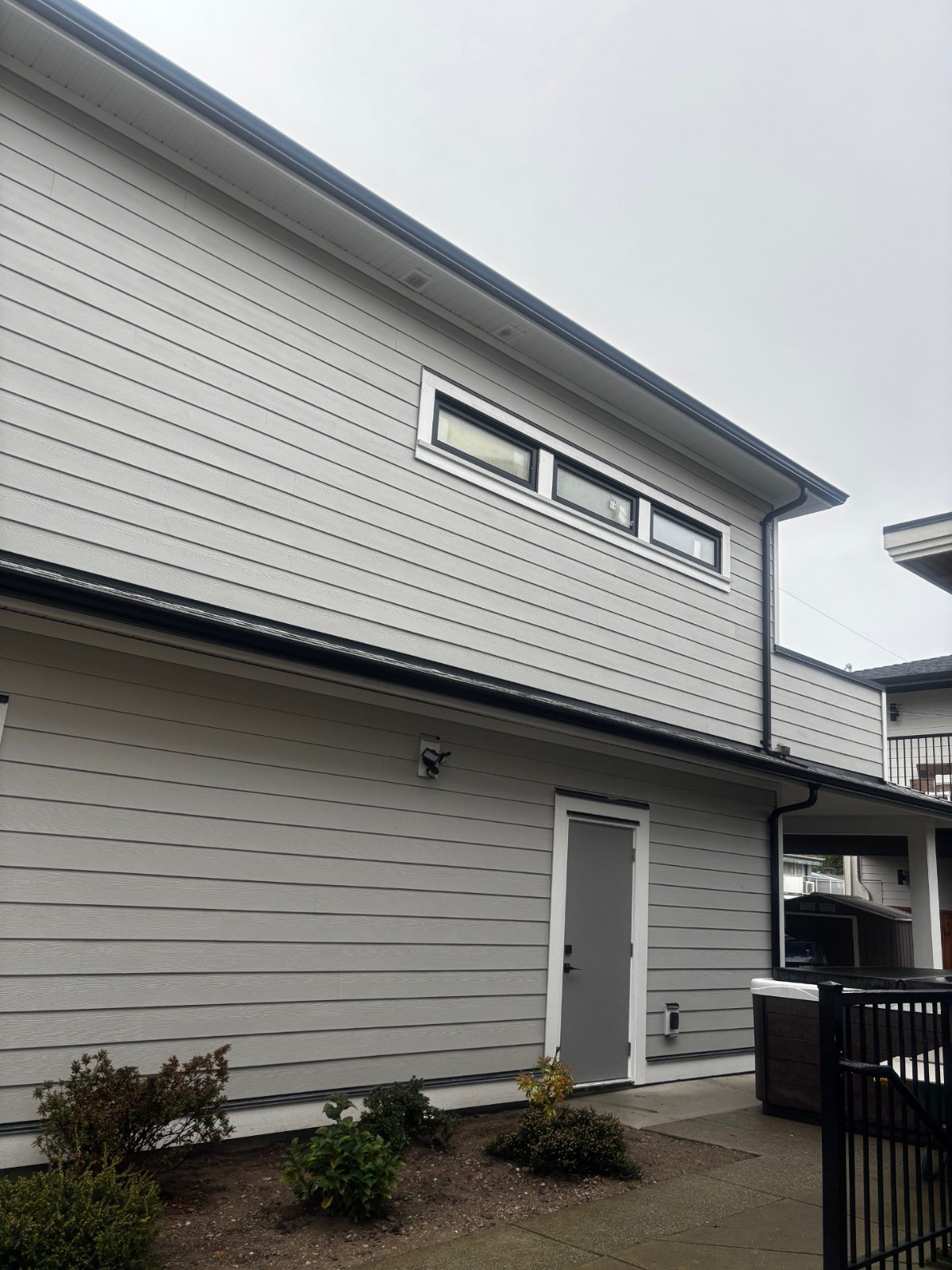 2 Bedroom House for Rent - 6655 Elwell St, Burnaby, BC 3