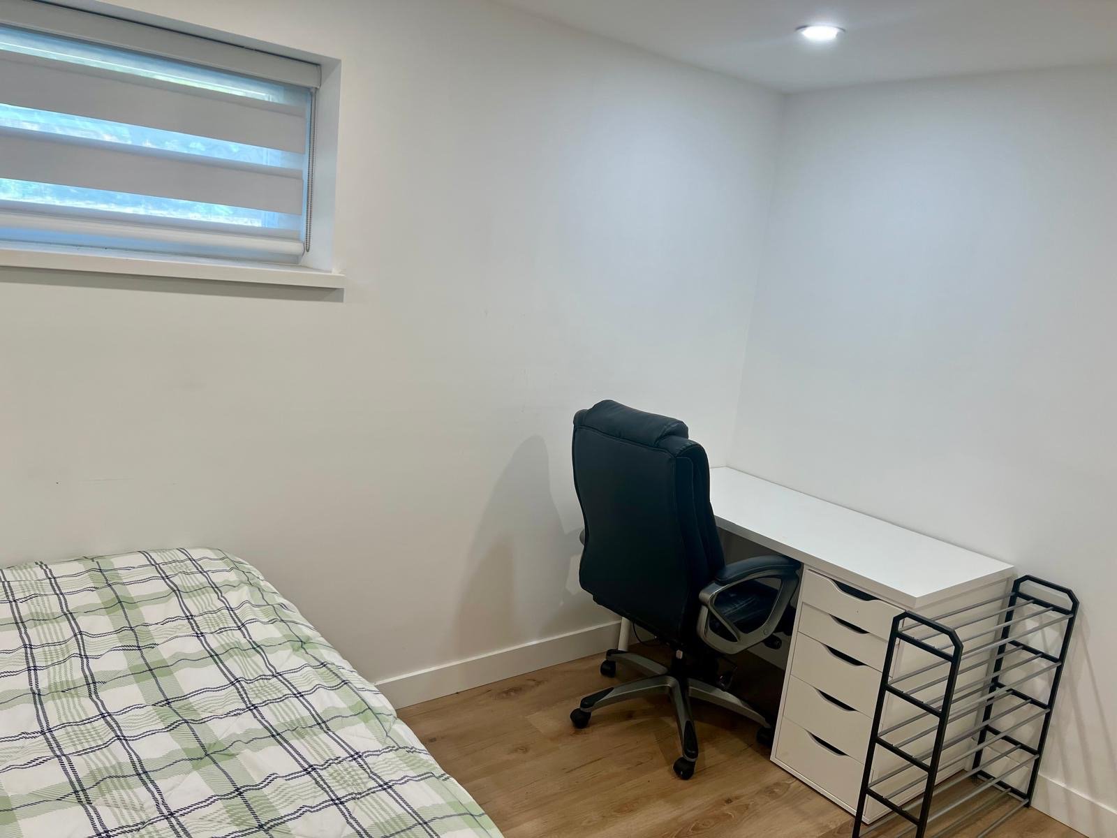 Room in House for Rent - Browning Pl, North Vancouver District, BC 3