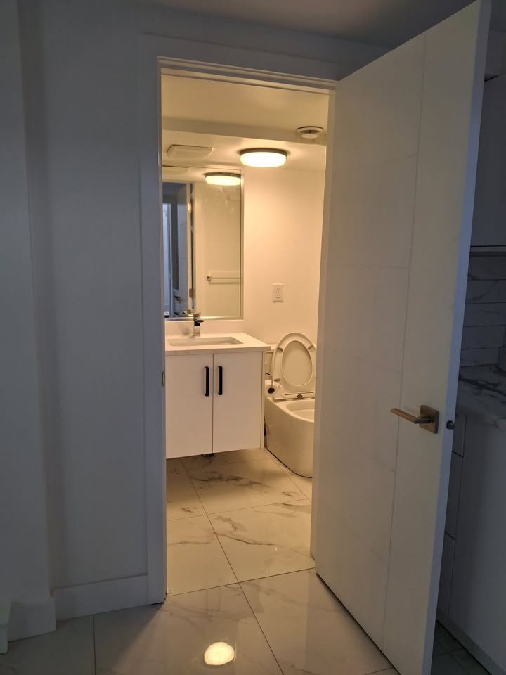 Studio Private Suite for Rent - 10th Ave, Burnaby, BC 3