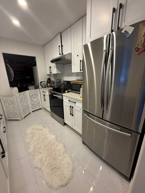 2 Bedroom Apartment for Rent - 5900 Dover Crescent, Richmond, BC 3