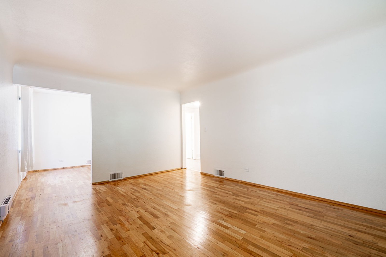2 Bedroom Apartment for Rent - 1396 W 71st Ave, Vancouver, BC 4