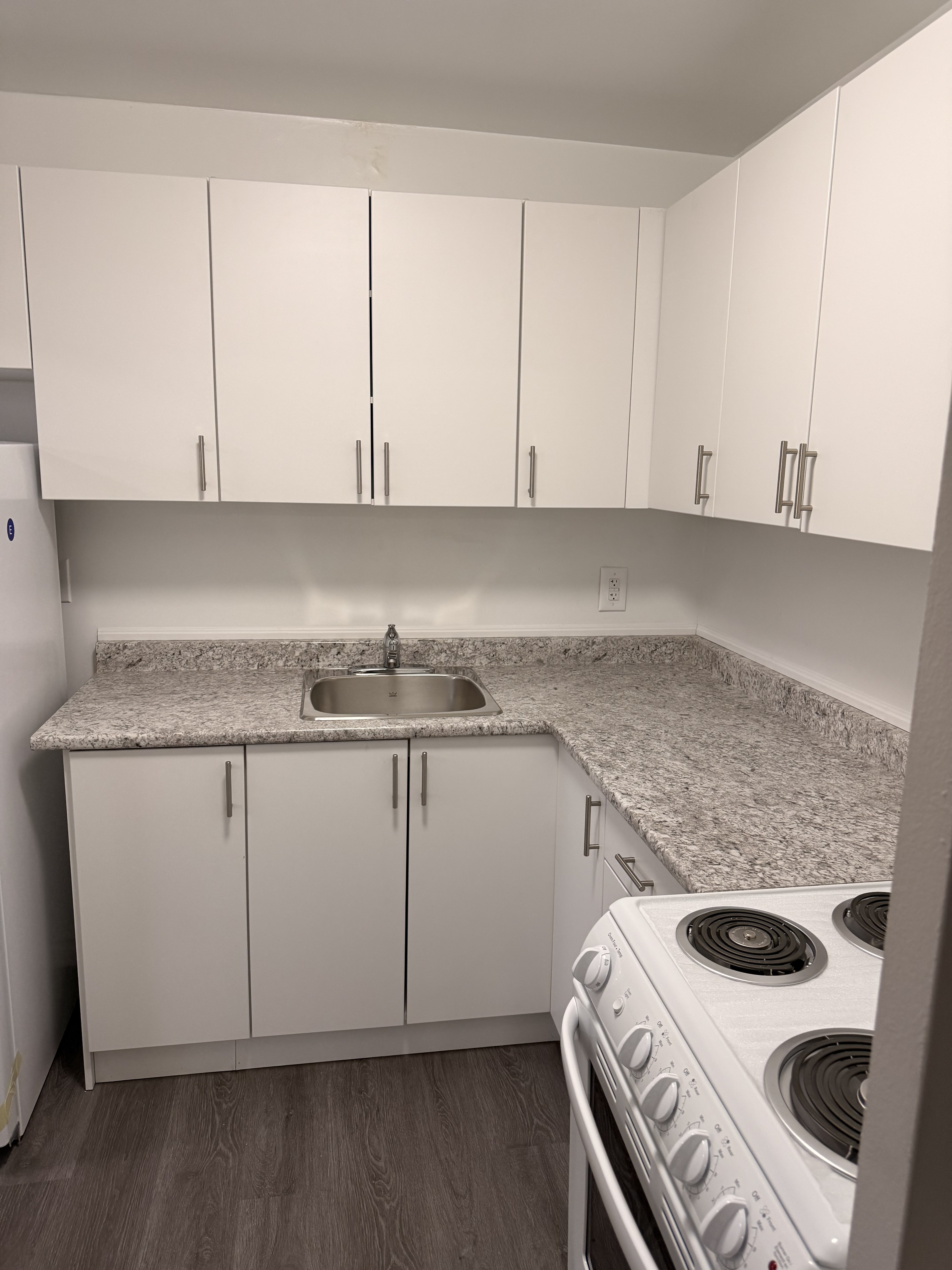 2 Bedroom Apartment for Rent - 921 Wilson Avenue, Toronto, ON 3